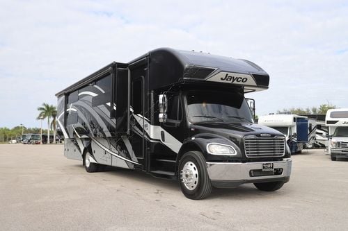 2022 Jayco Seneca 37L