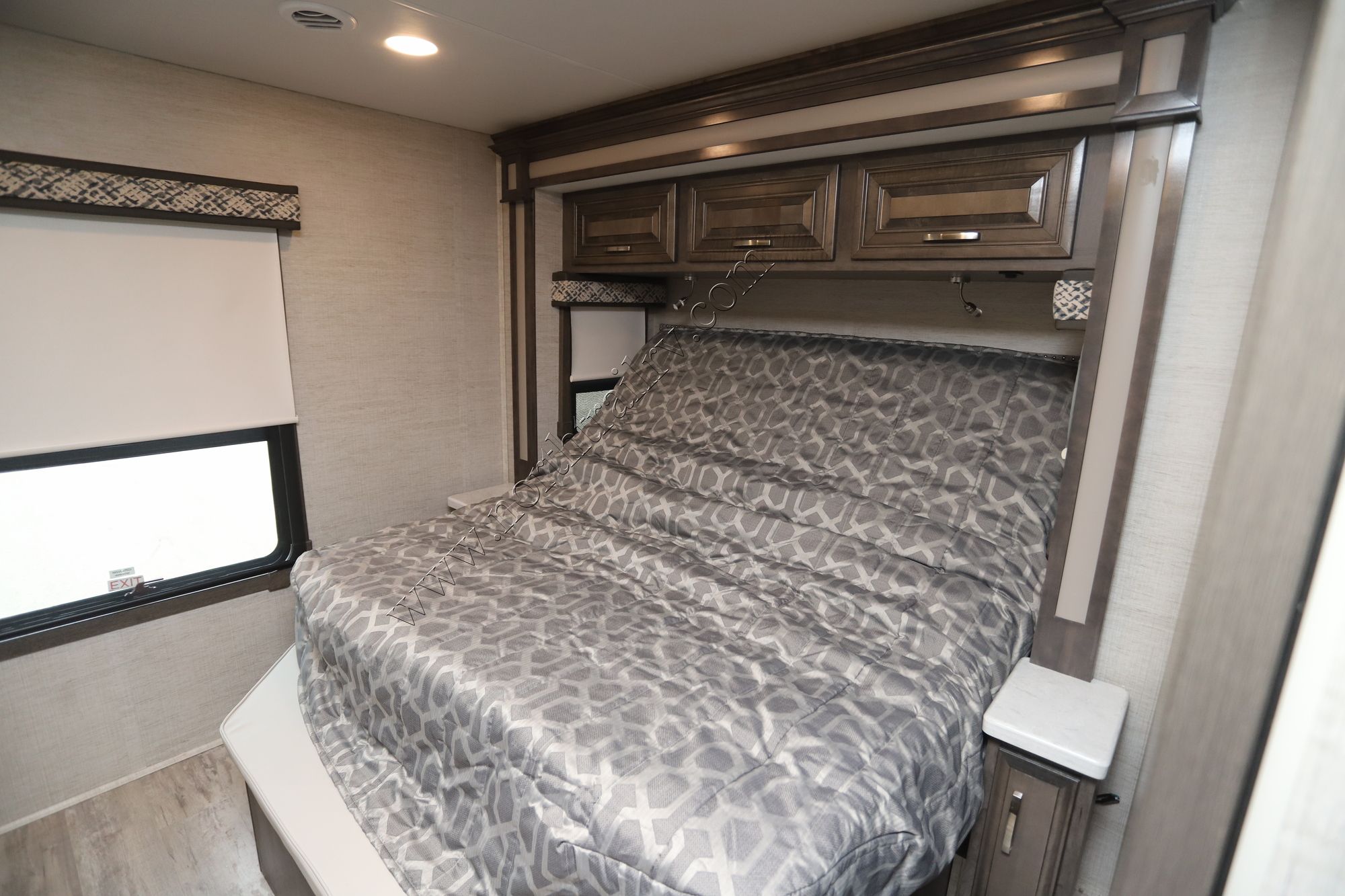 Used 2022 Jayco Seneca 37L Super C  For Sale