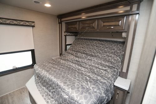 2022 Jayco Seneca 37L