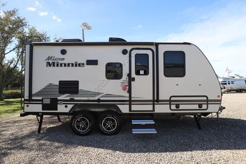 2021 Winnebago Micro Minnie 2108 Travel Trailer