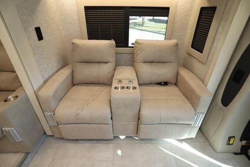 2025 Tiffin Motor Homes Wayfarer 25XRW