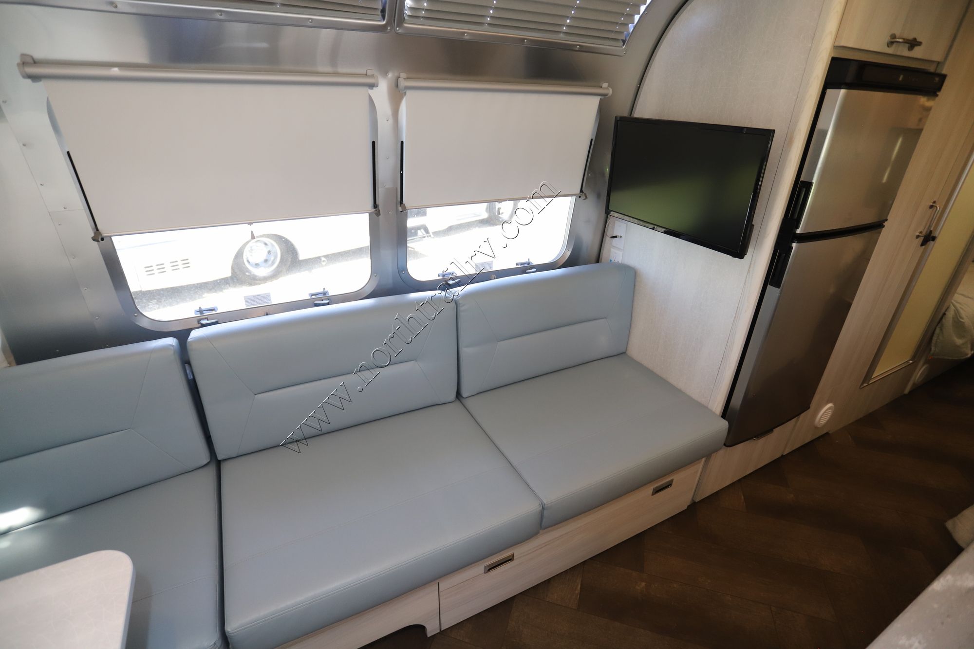 Used 2023 Airstream International 25FBT Travel Trailer  For Sale