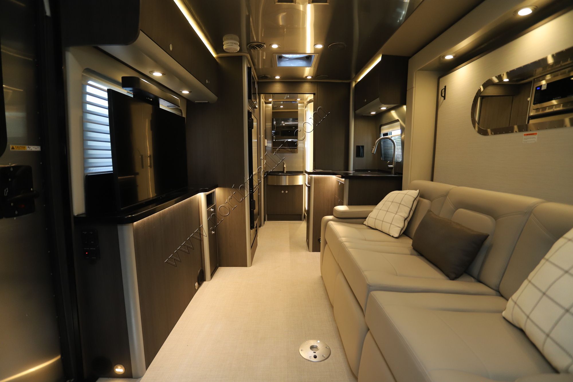 2022 Airstream Atlas MB Class C Used  For Sale