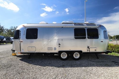 2023 Airstream International 25FBT