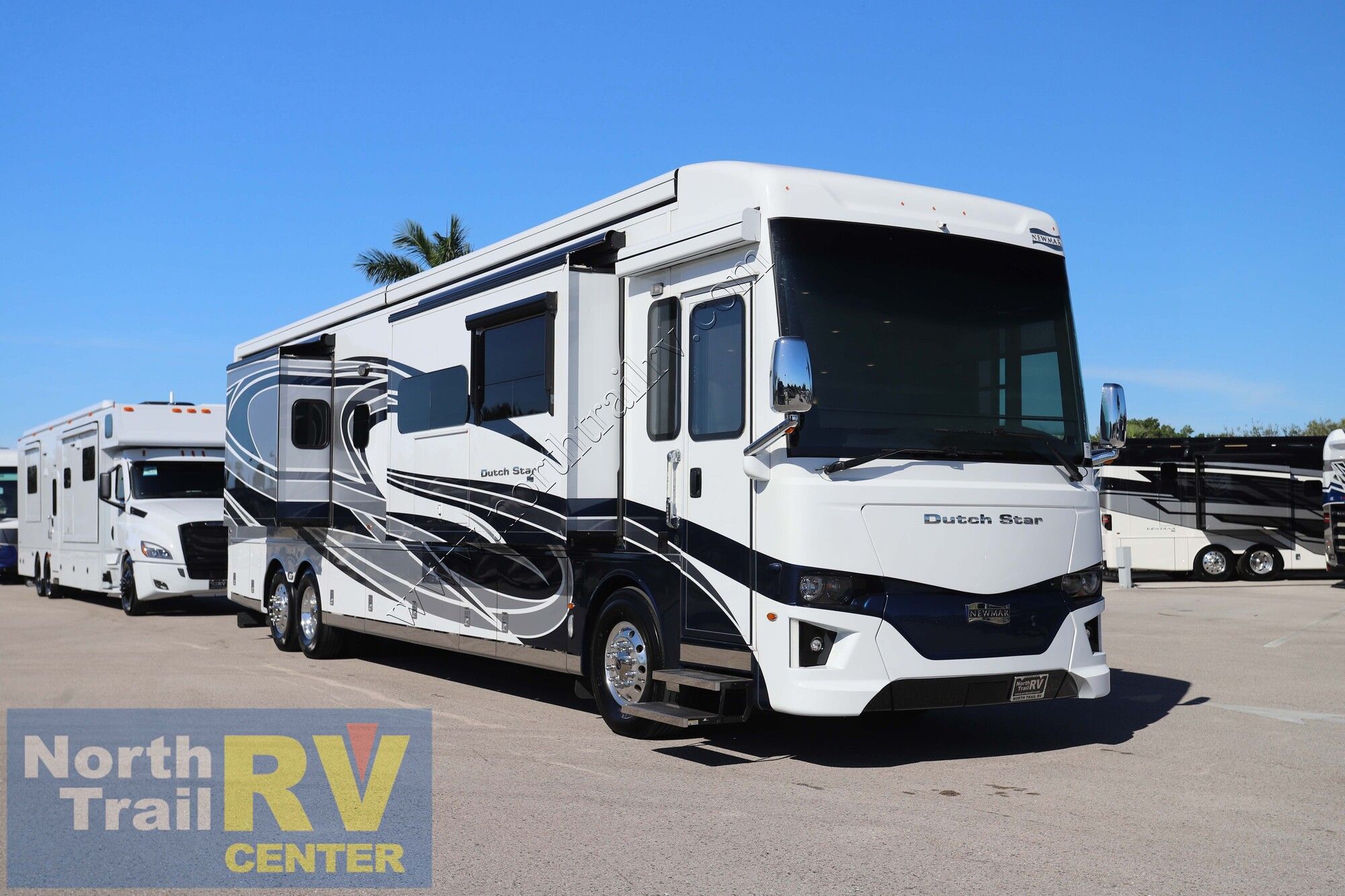 Used 2022 Newmar Dutch Star 4326 Class A  For Sale