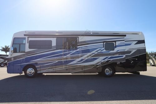 2025 Newmar Ventana 3809