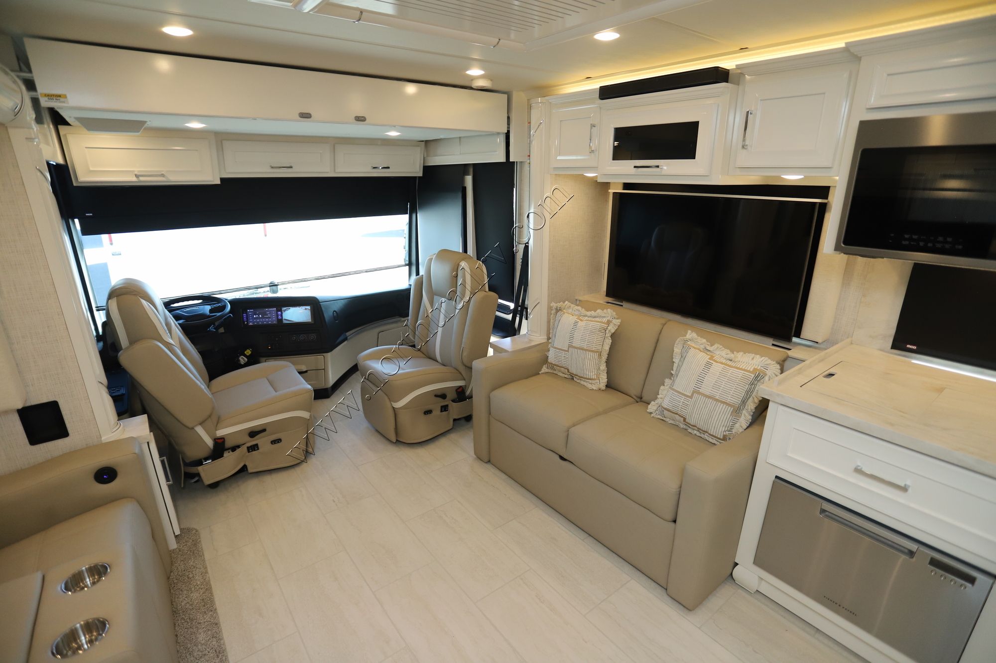 New 2025 Newmar Ventana 3809 Class A  For Sale