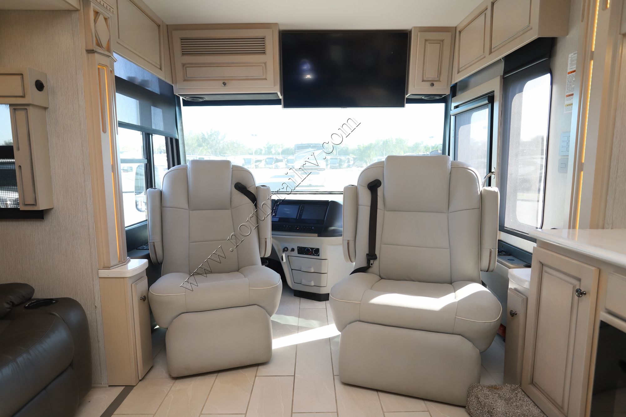 Used 2022 Newmar Dutch Star 4326 Class A  For Sale