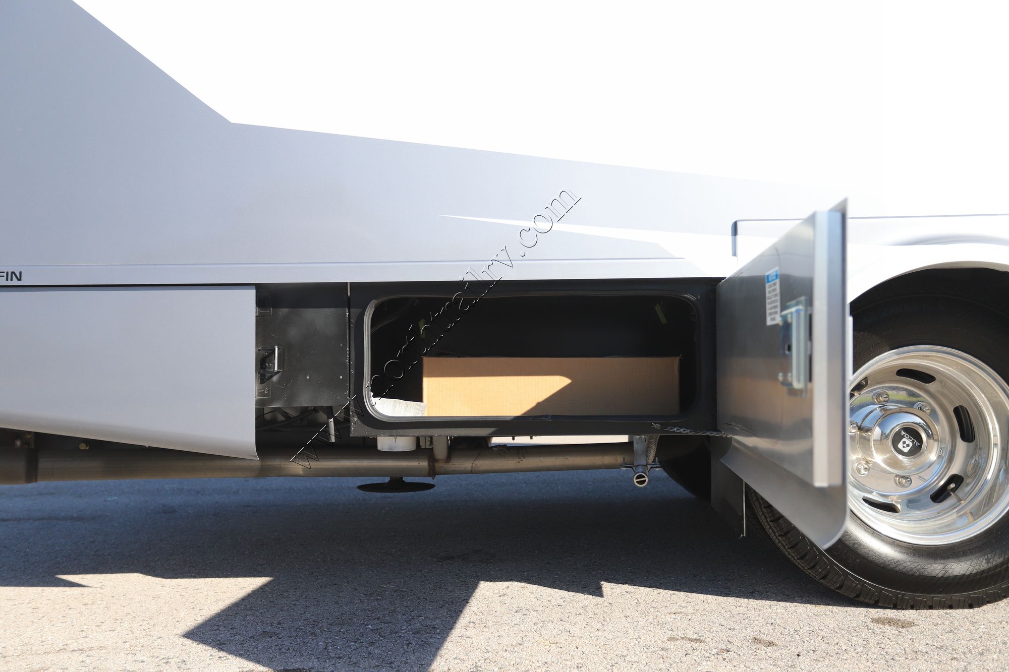 New 2025 Tiffin Motor Homes Wayfarer 25XRW Class C  For Sale