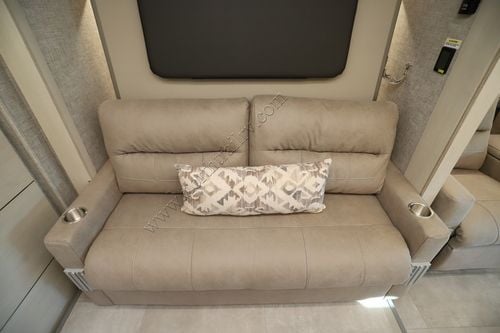 2025 Tiffin Motor Homes Wayfarer 25XRW