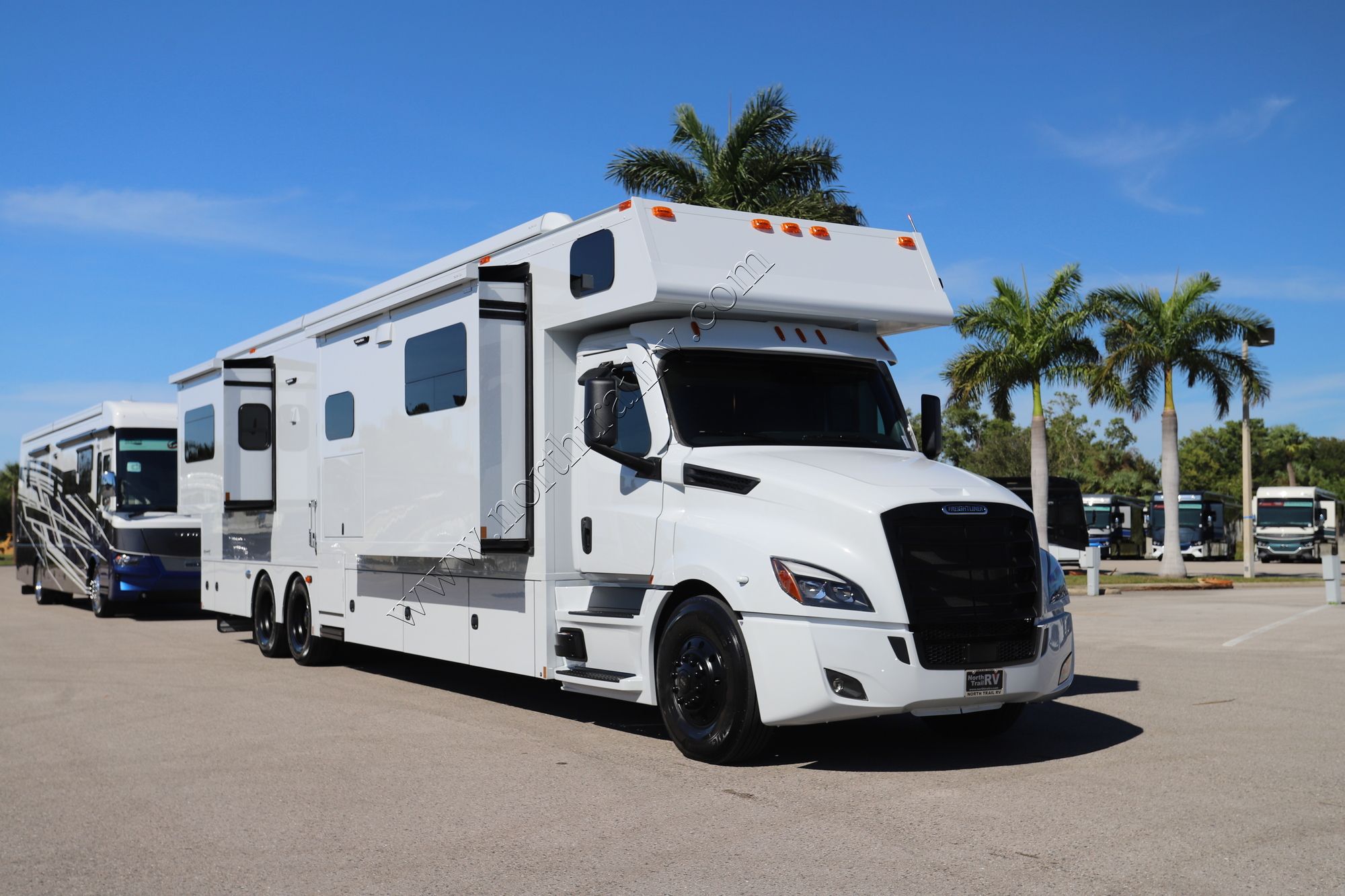 New 2025 Renegade Rv Classic 45CMR Super C  For Sale