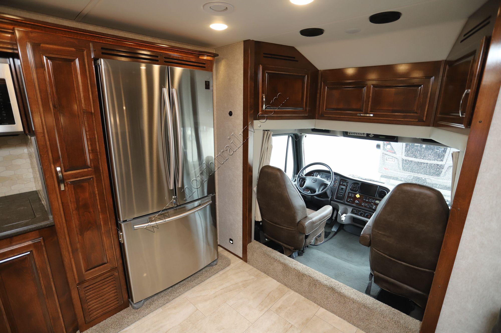 Used 2022 Renegade Rv Verona Le 40LRB Super C  For Sale