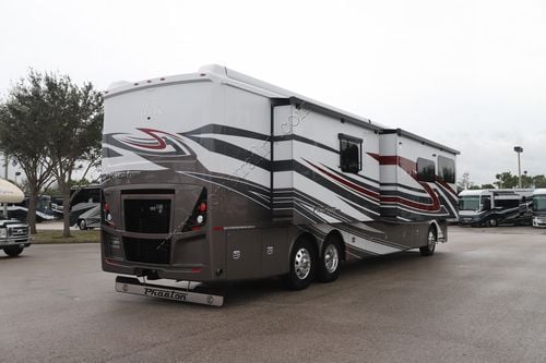 2025 Tiffin Motor Homes Phaeton 44OH