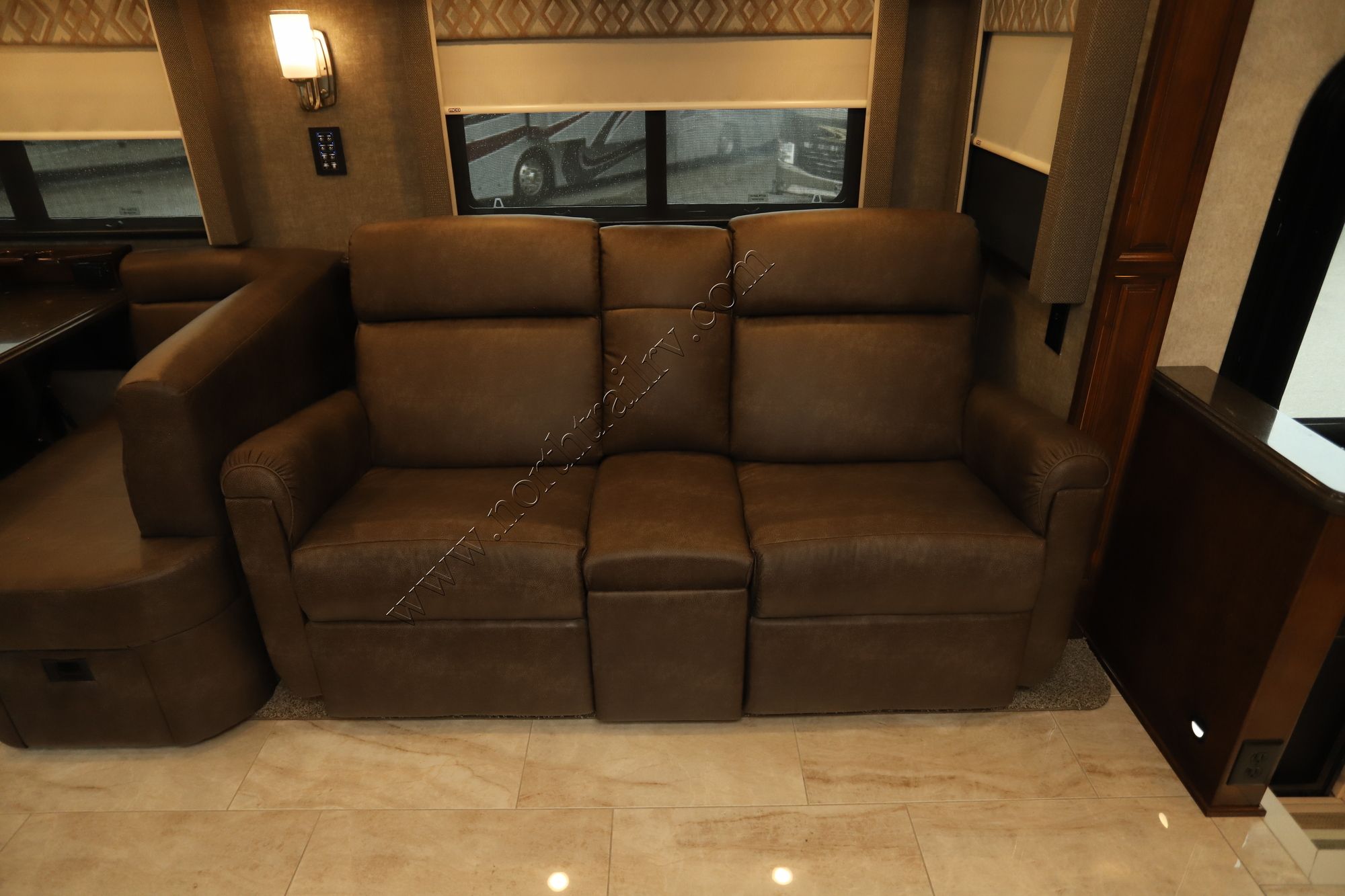 Used 2022 Renegade Rv Verona Le 40LRB Super C  For Sale