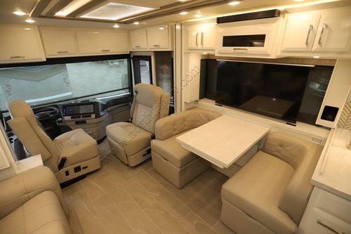 2025 Newmar New Aire 3547