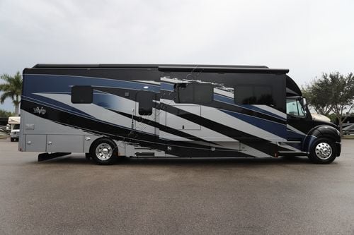 2022 Renegade Rv Verona Le 40LRB