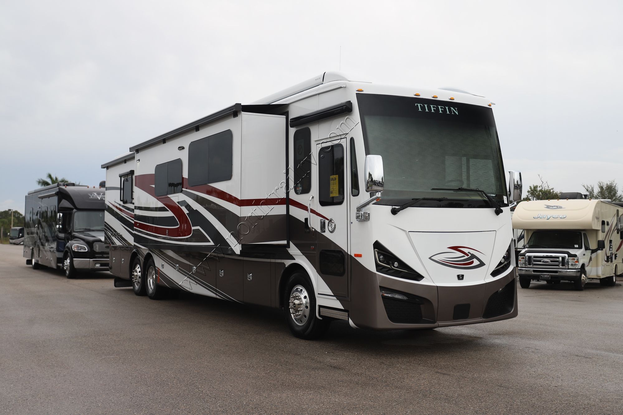 New 2025 Tiffin Motor Homes Phaeton 44OH Class A  For Sale