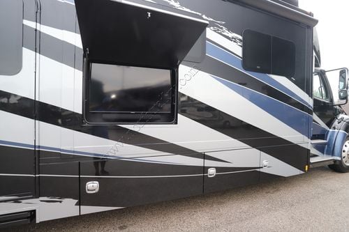 2022 Renegade Rv Verona Le 40LRB