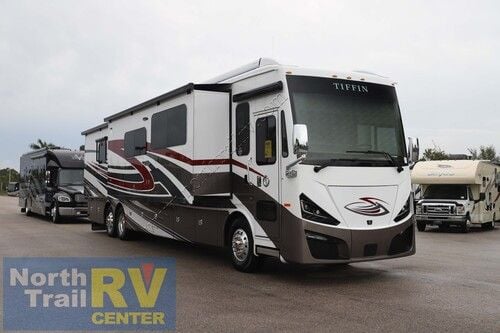 2025 Tiffin Motor Homes Phaeton 44OH