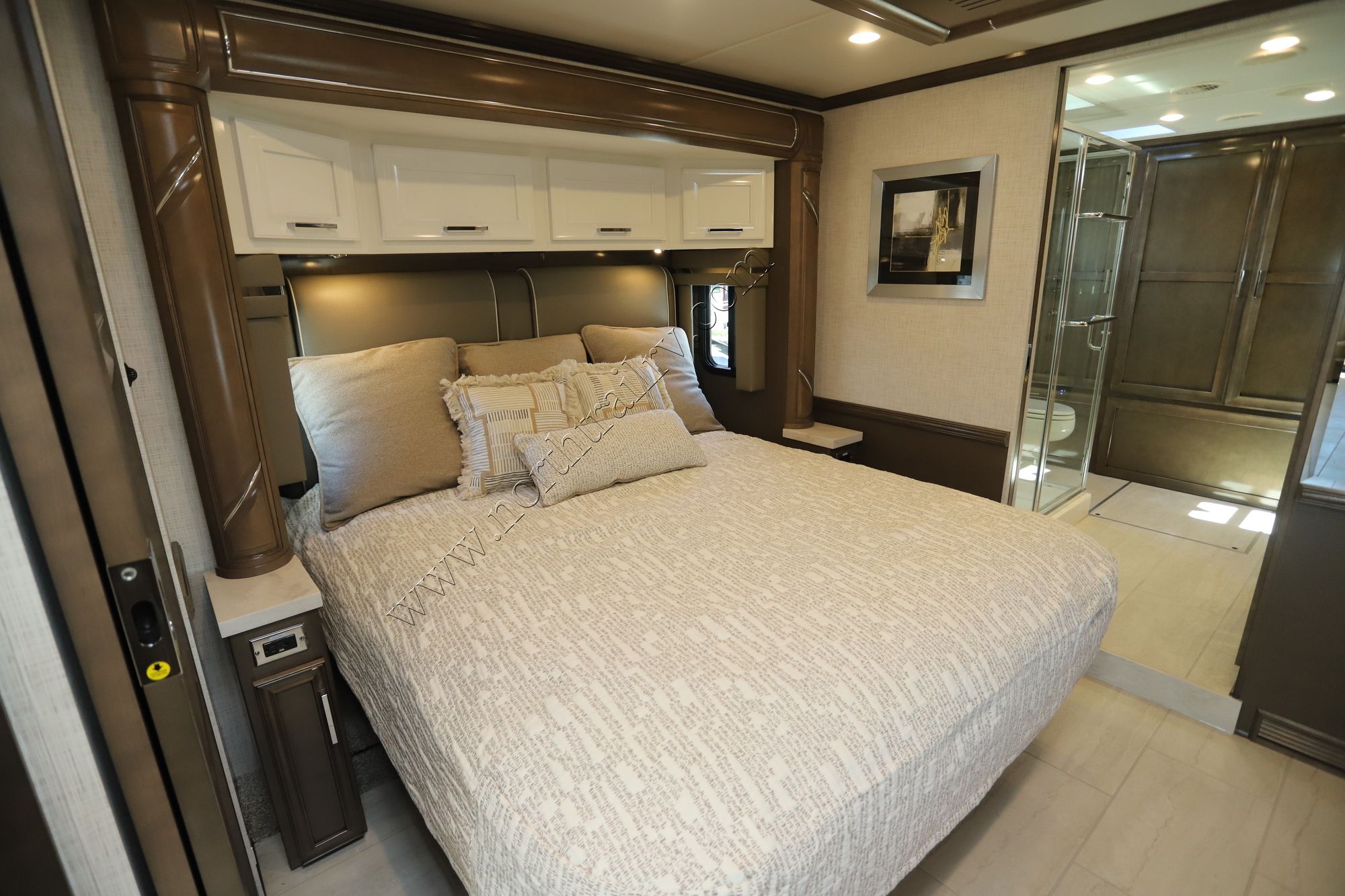 New 2025 Newmar Ventana 4369 Class A  For Sale