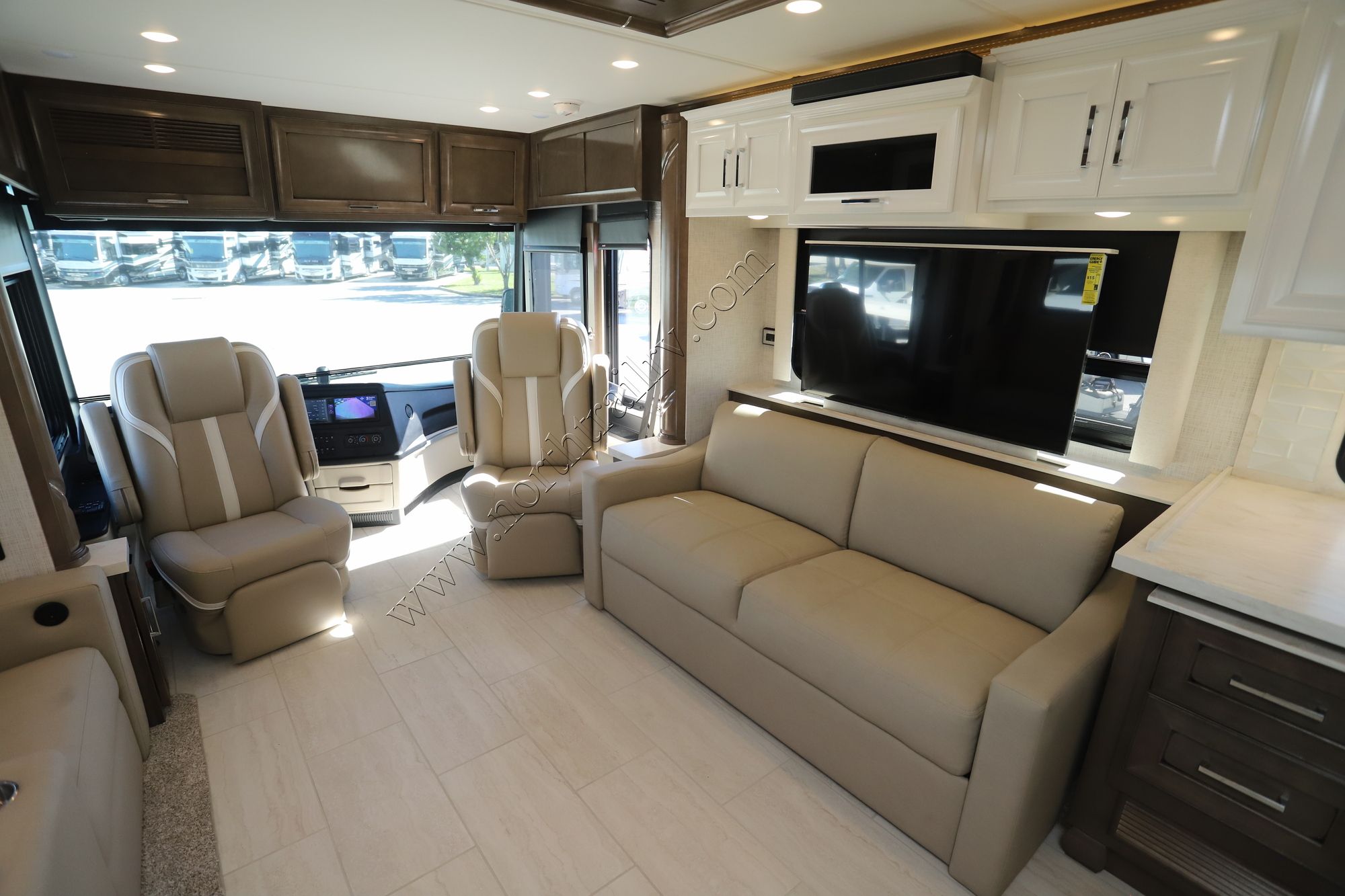 New 2025 Newmar Ventana 4369 Class A  For Sale