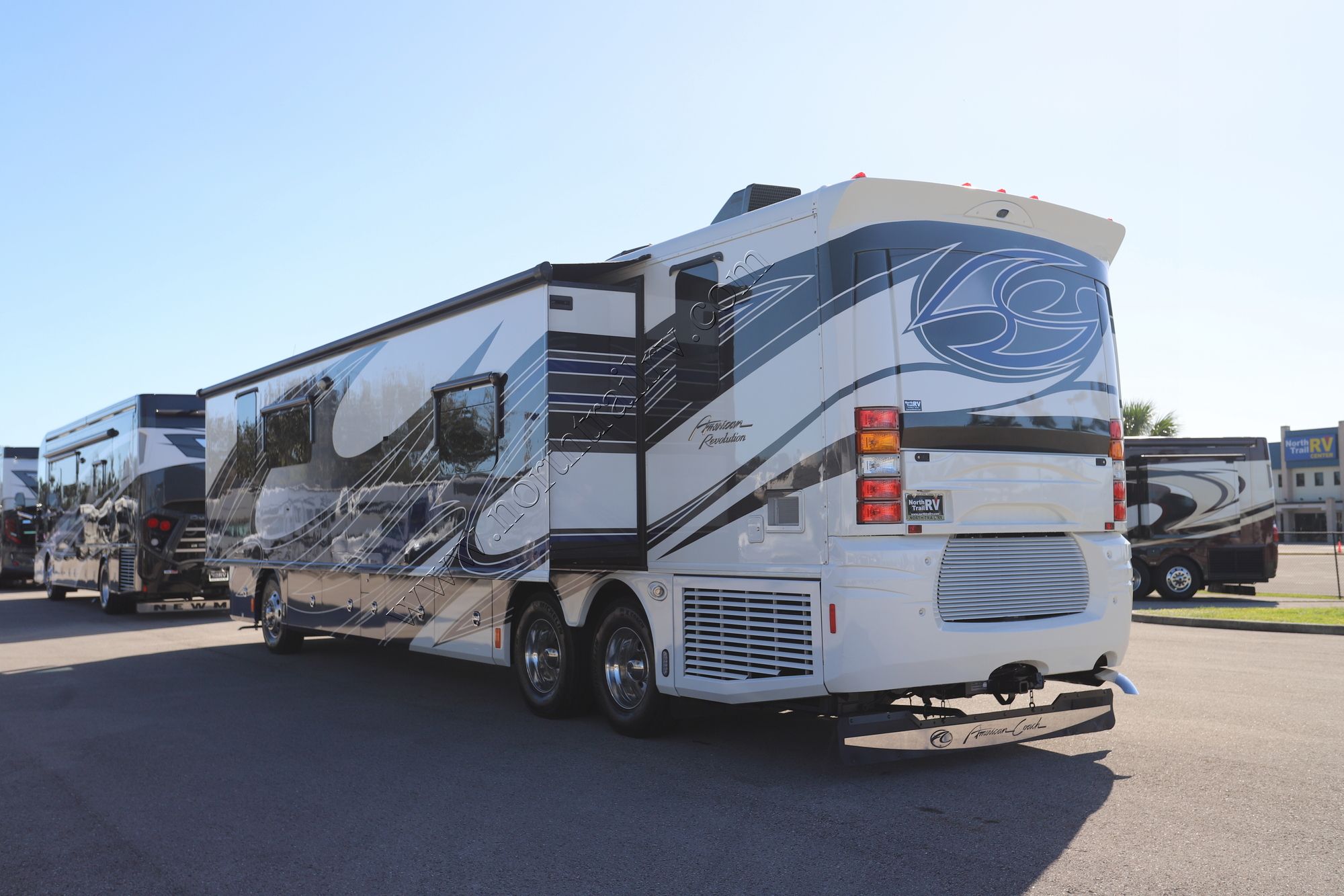 Used 2016 American Coach Revolution 42T Class A  For Sale