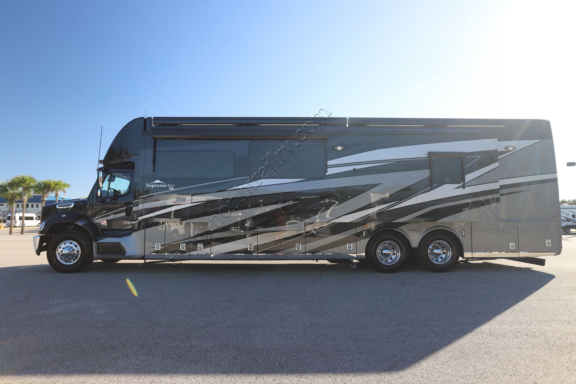 New 2025 Newmar Supreme Aire 4530 Super C  For Sale