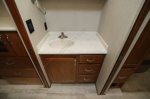 2019 Renegade Rv Valencia 38RW