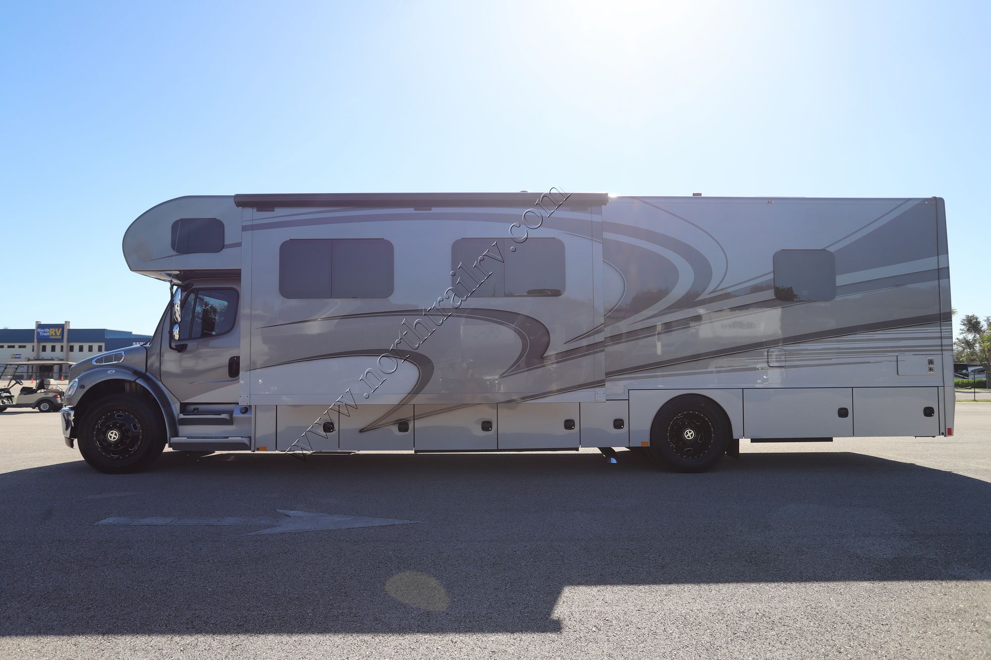 Used 2019 Renegade Rv Valencia 38RW Super C  For Sale