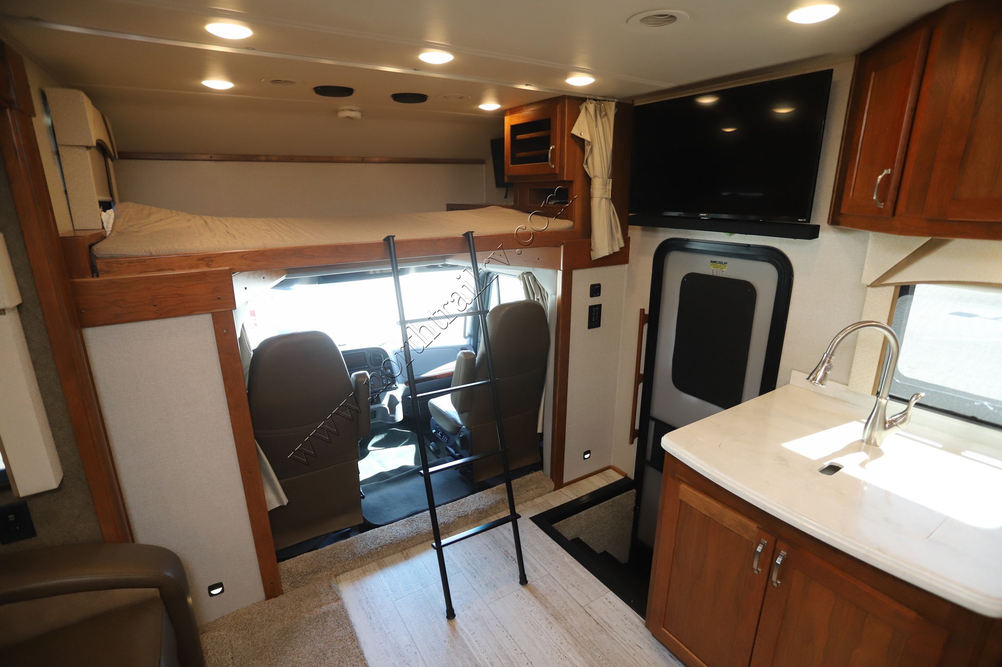 Used 2019 Renegade Rv Valencia 38RW Super C  For Sale