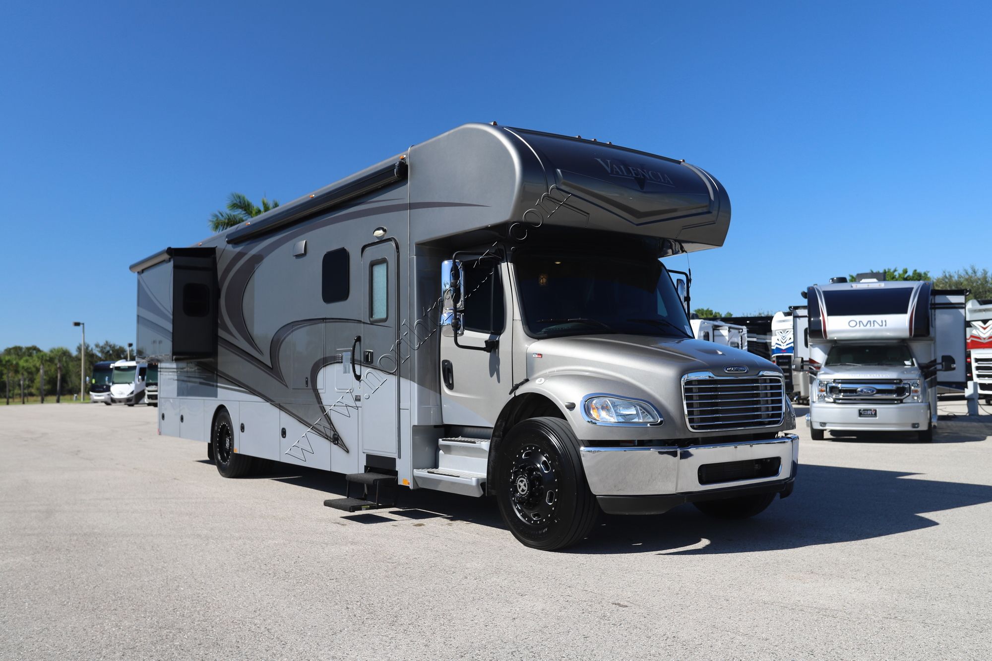 Used 2019 Renegade Rv Valencia 38RW Super C  For Sale