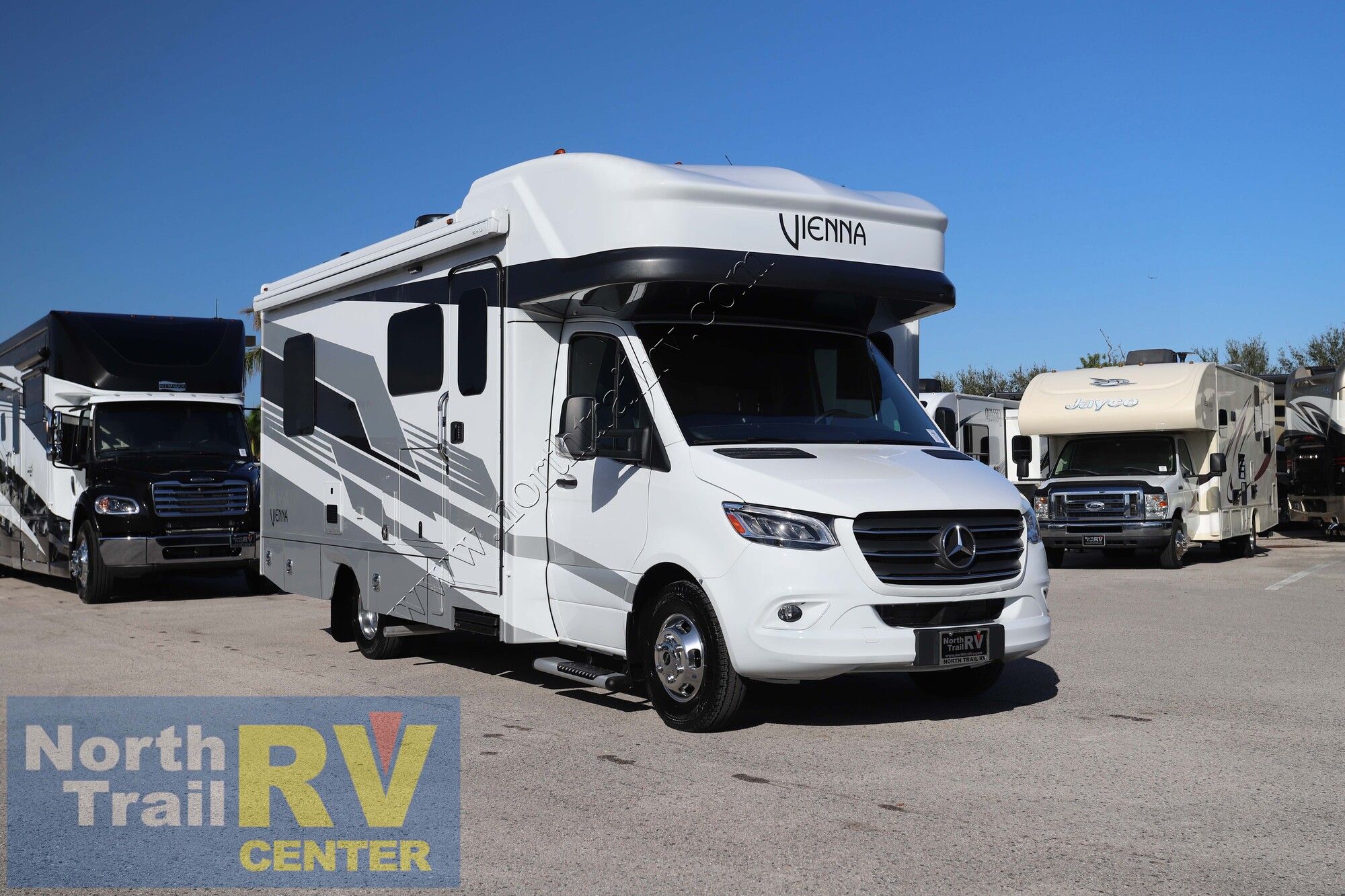 New 2025 Renegade Rv Vienna 25FWC Class C  For Sale