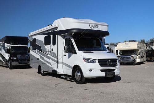 2025 Renegade Rv Vienna 25FWC