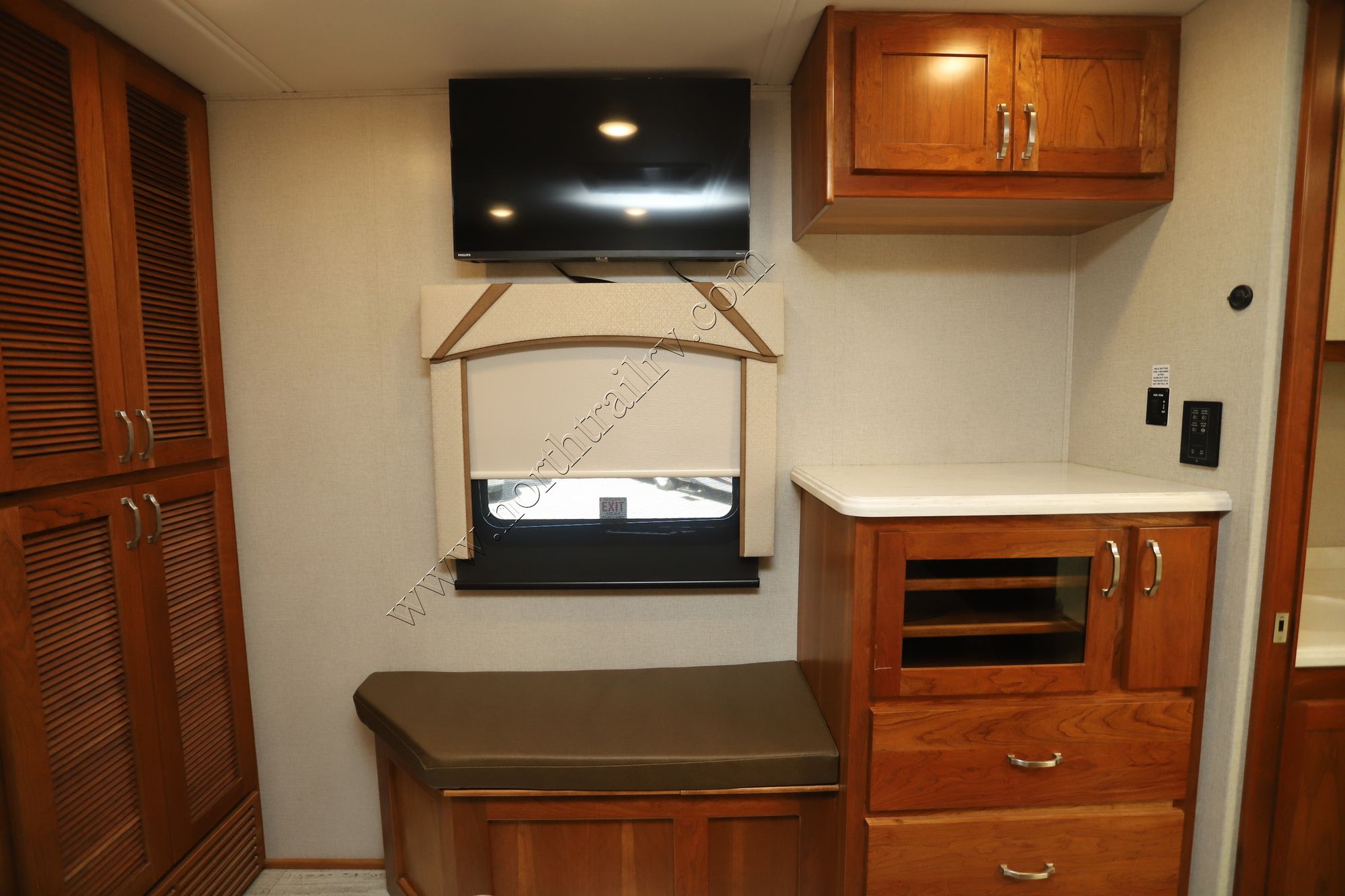 Used 2019 Renegade Rv Valencia 38RW Super C  For Sale