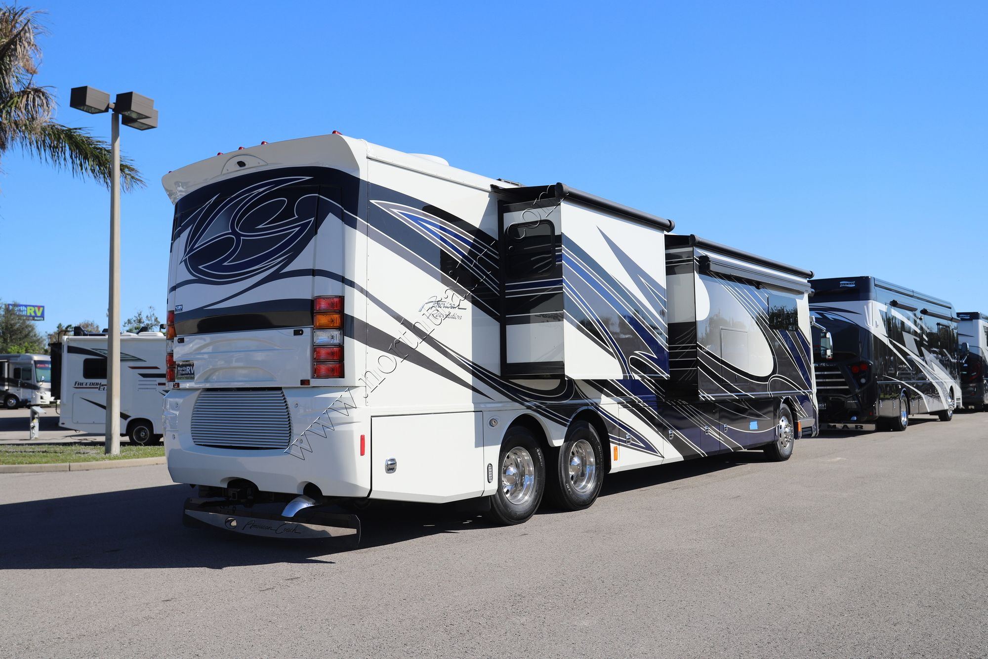 Used 2016 American Coach Revolution 42T Class A  For Sale