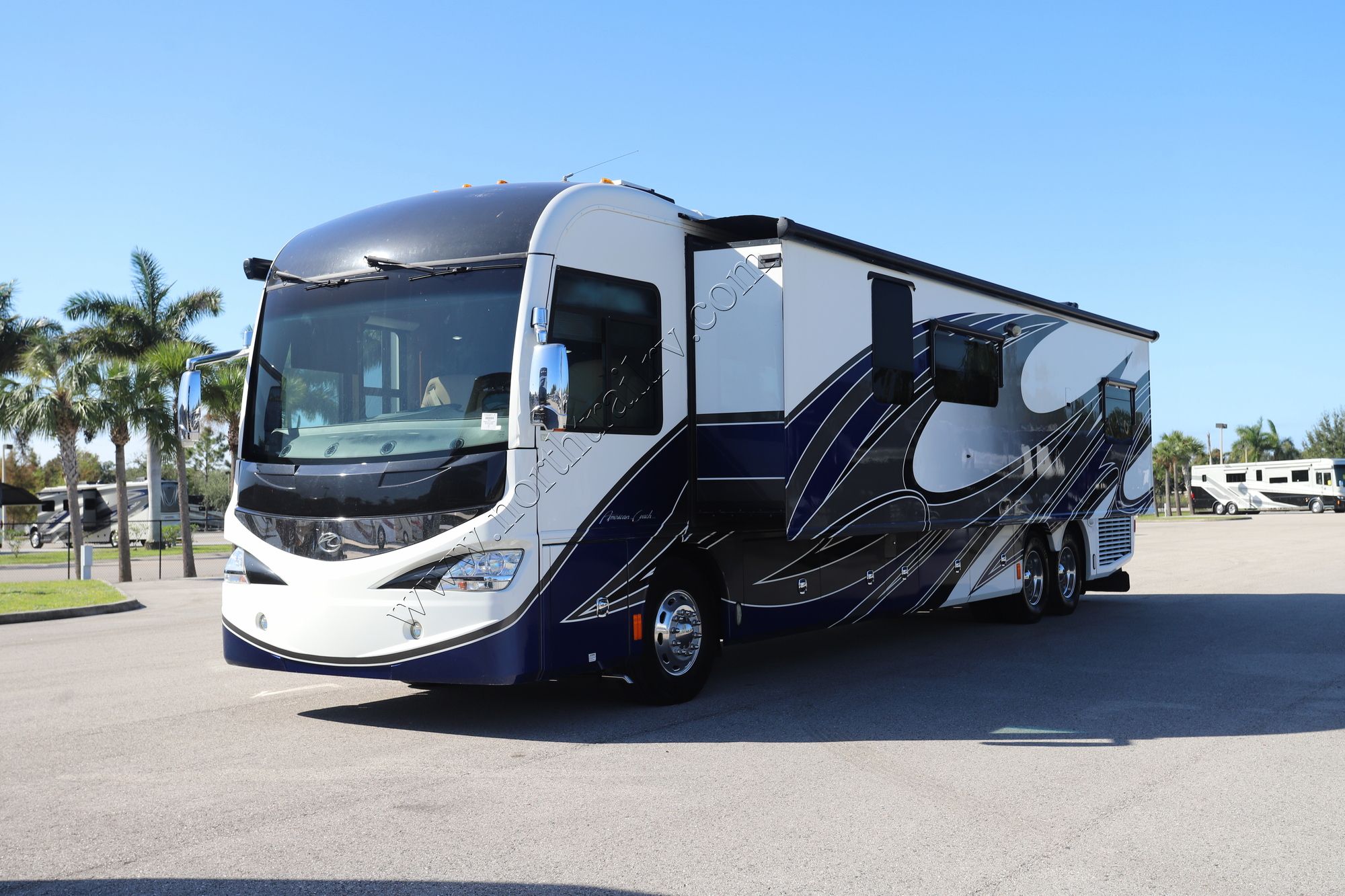 Used 2016 American Coach Revolution 42T Class A  For Sale