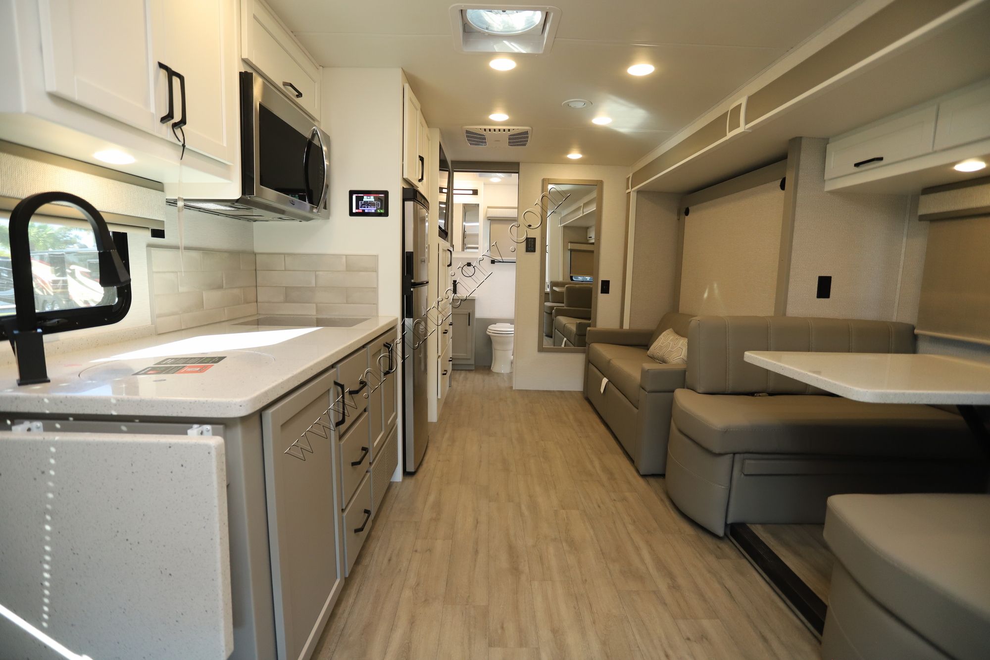 New 2025 Renegade Rv Veracruz 30VRM Super C  For Sale