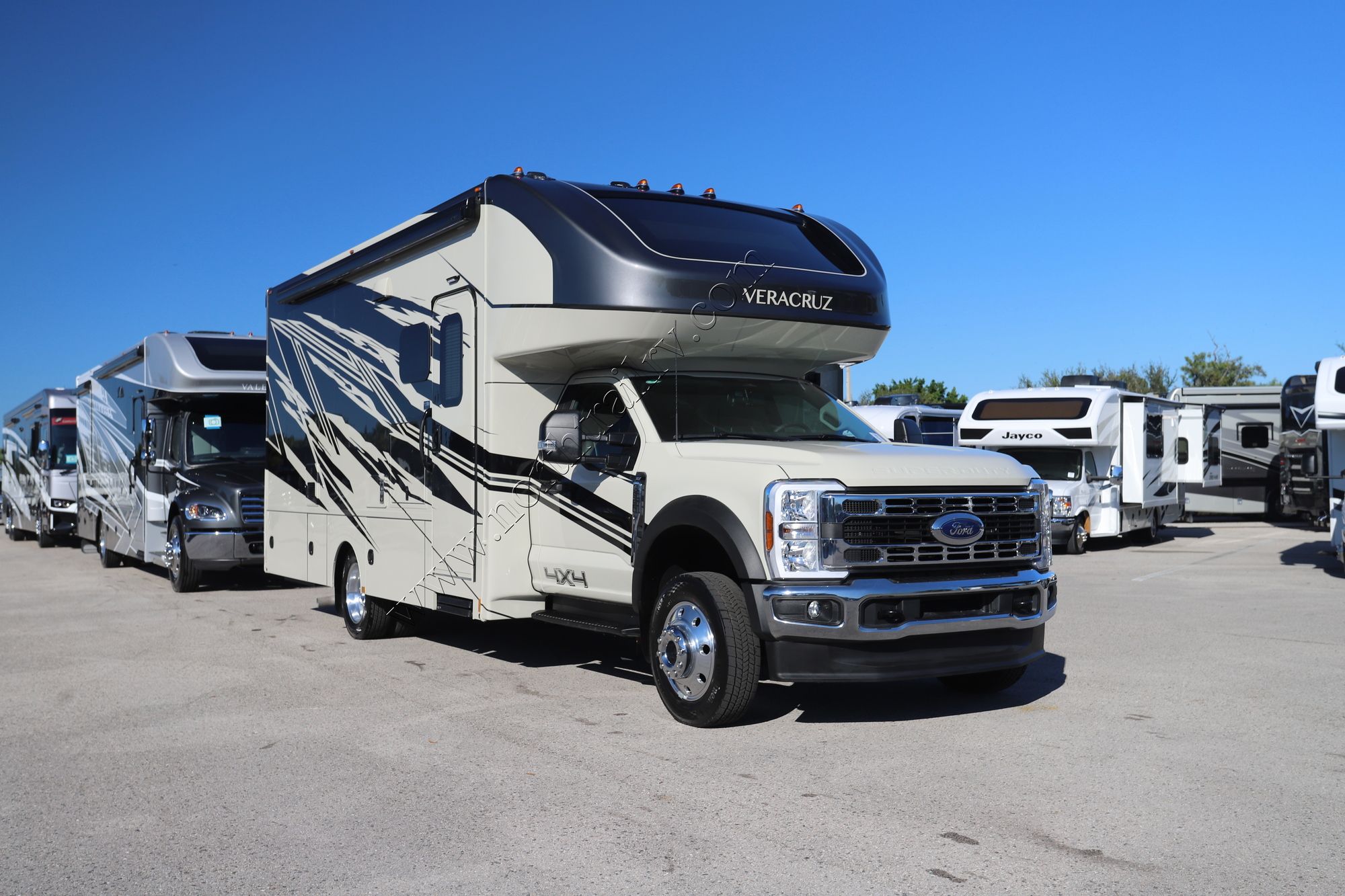 New 2025 Renegade Rv Veracruz 30VRM Super C  For Sale