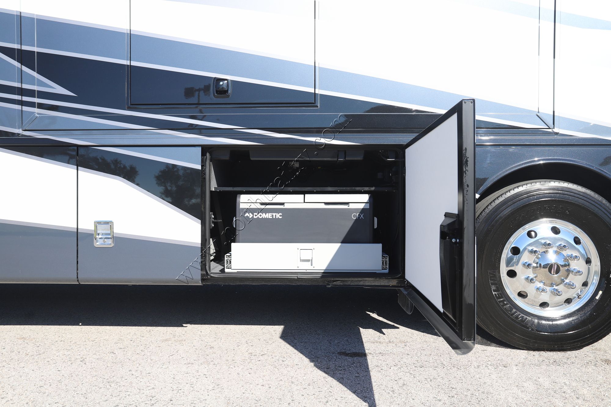 New 2025 Newmar Dutch Star 4340 Class A  For Sale