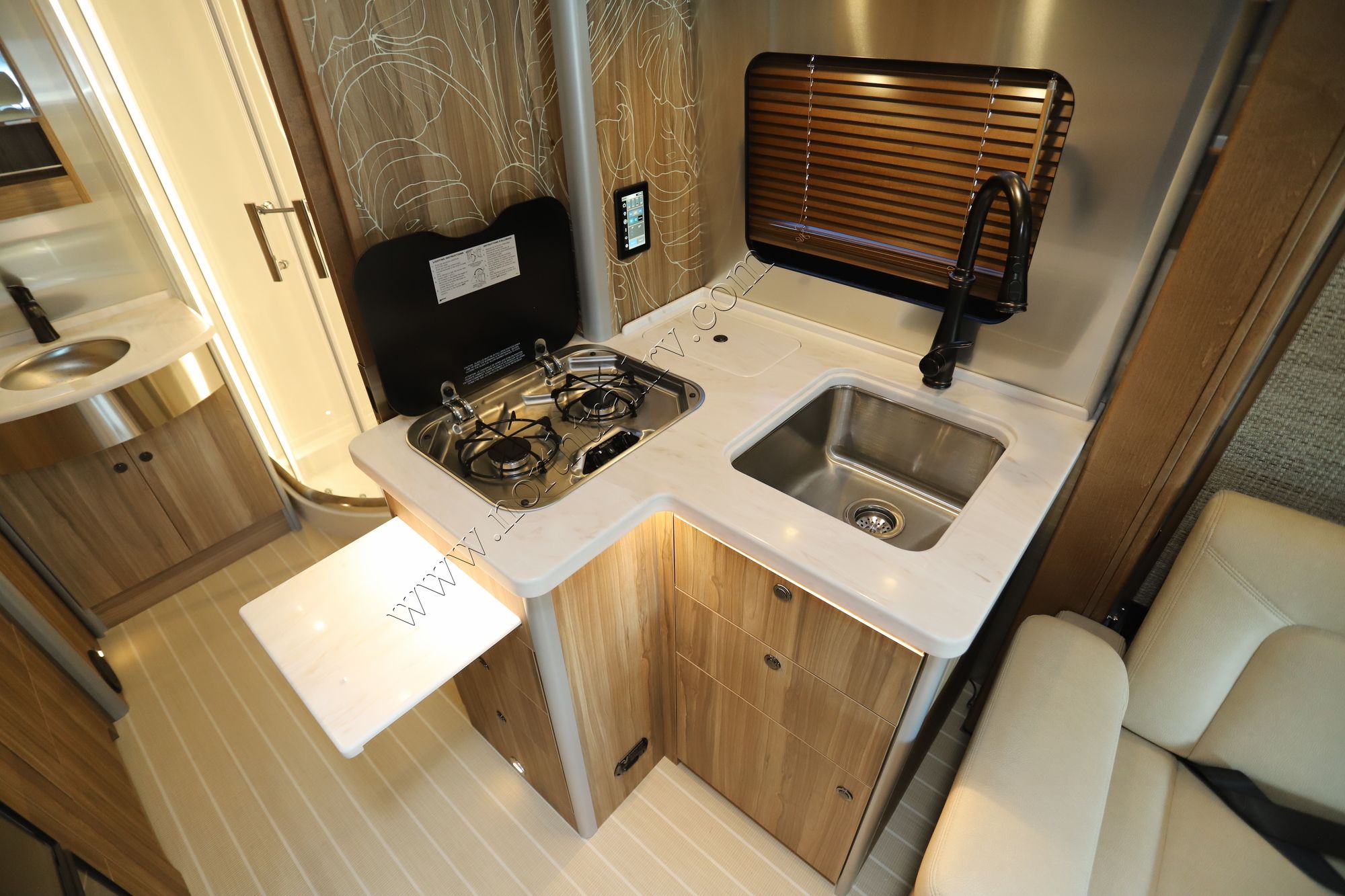 2025 Airstream Atlas Tommy Bahama Class C New  For Sale