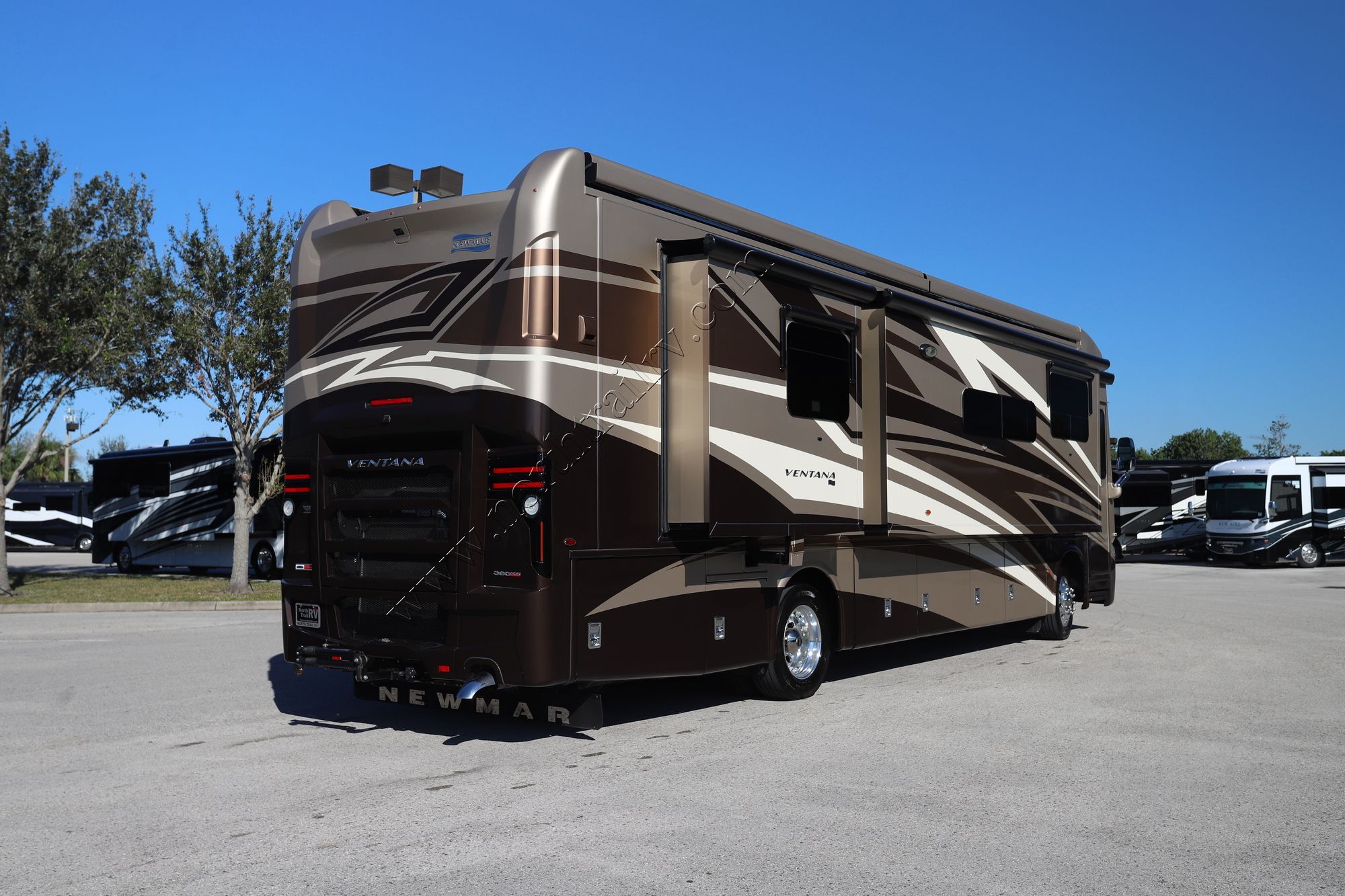 Used 2020 Newmar Ventana 3717 Class A  For Sale