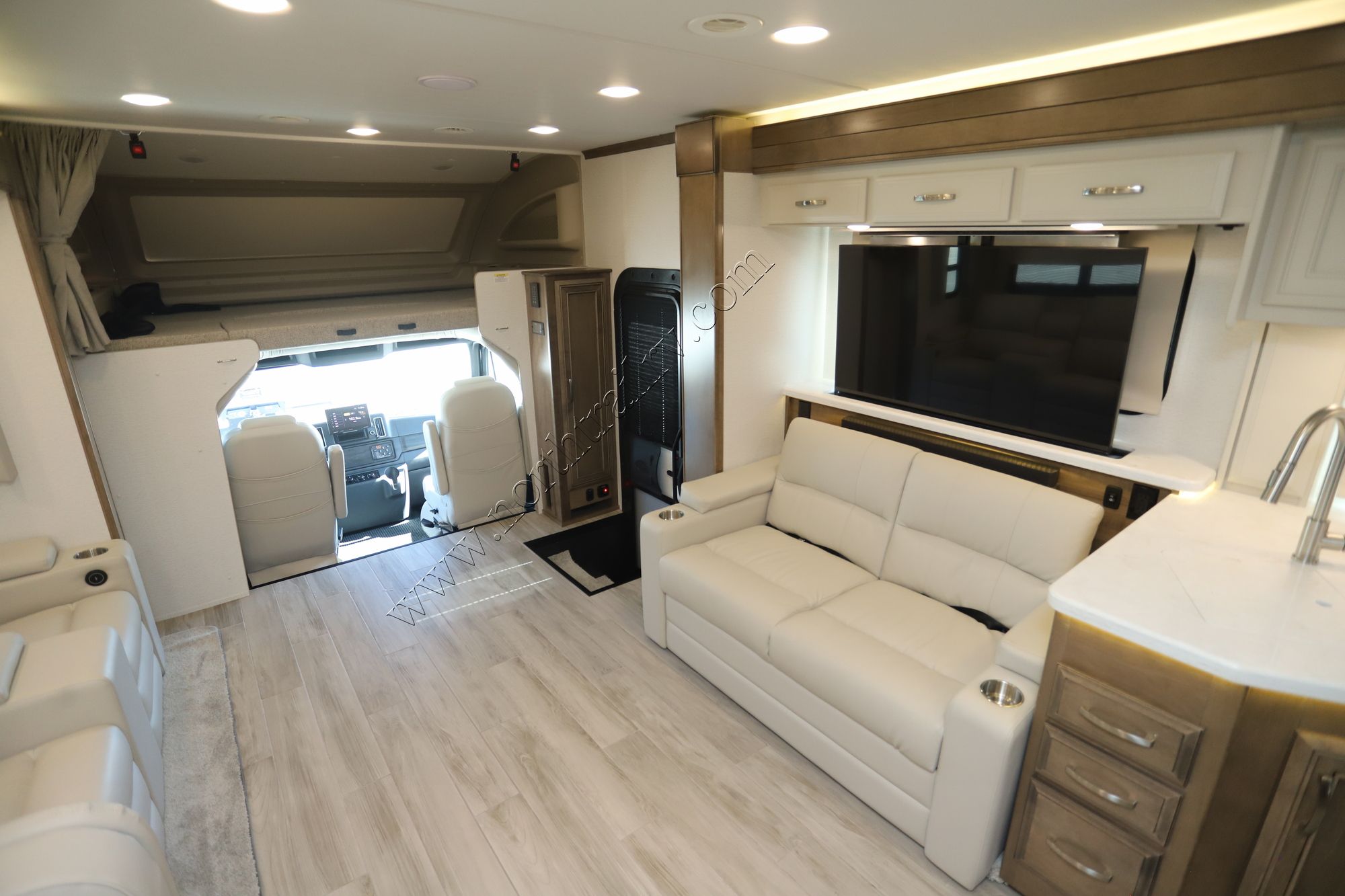 New 2025 Jayco Seneca Prestige 37M Super C  For Sale