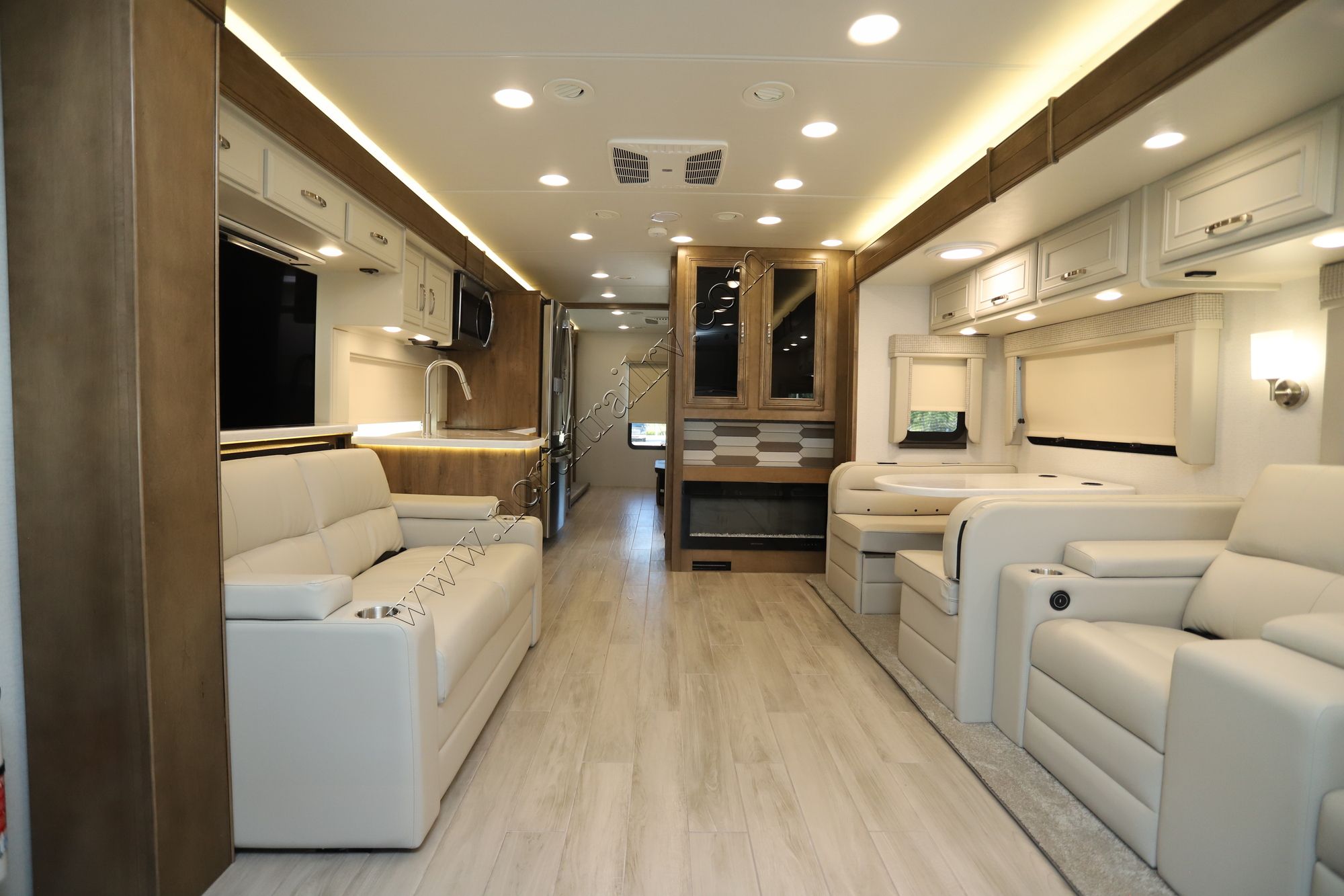 New 2025 Jayco Seneca Prestige 37M Super C  For Sale