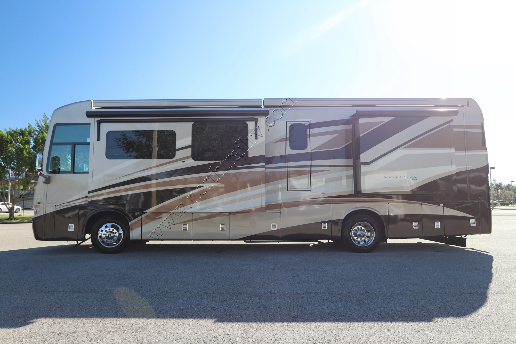 Used 2020 Newmar Ventana 3717 Class A  For Sale