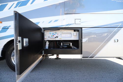 2025 Jayco Seneca Prestige 37M