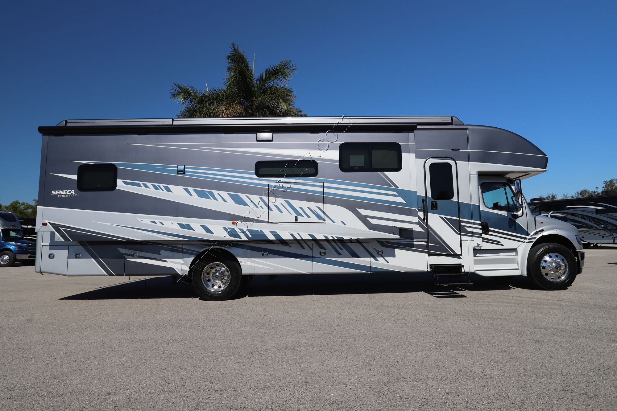 New 2025 Jayco Seneca Prestige 37M Super C  For Sale