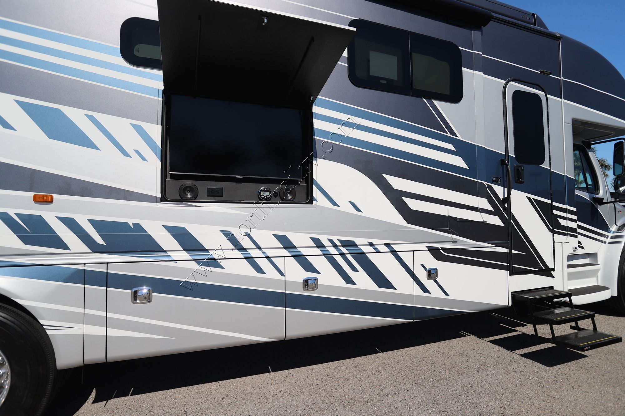 New 2025 Jayco Seneca Prestige 37M Super C  For Sale