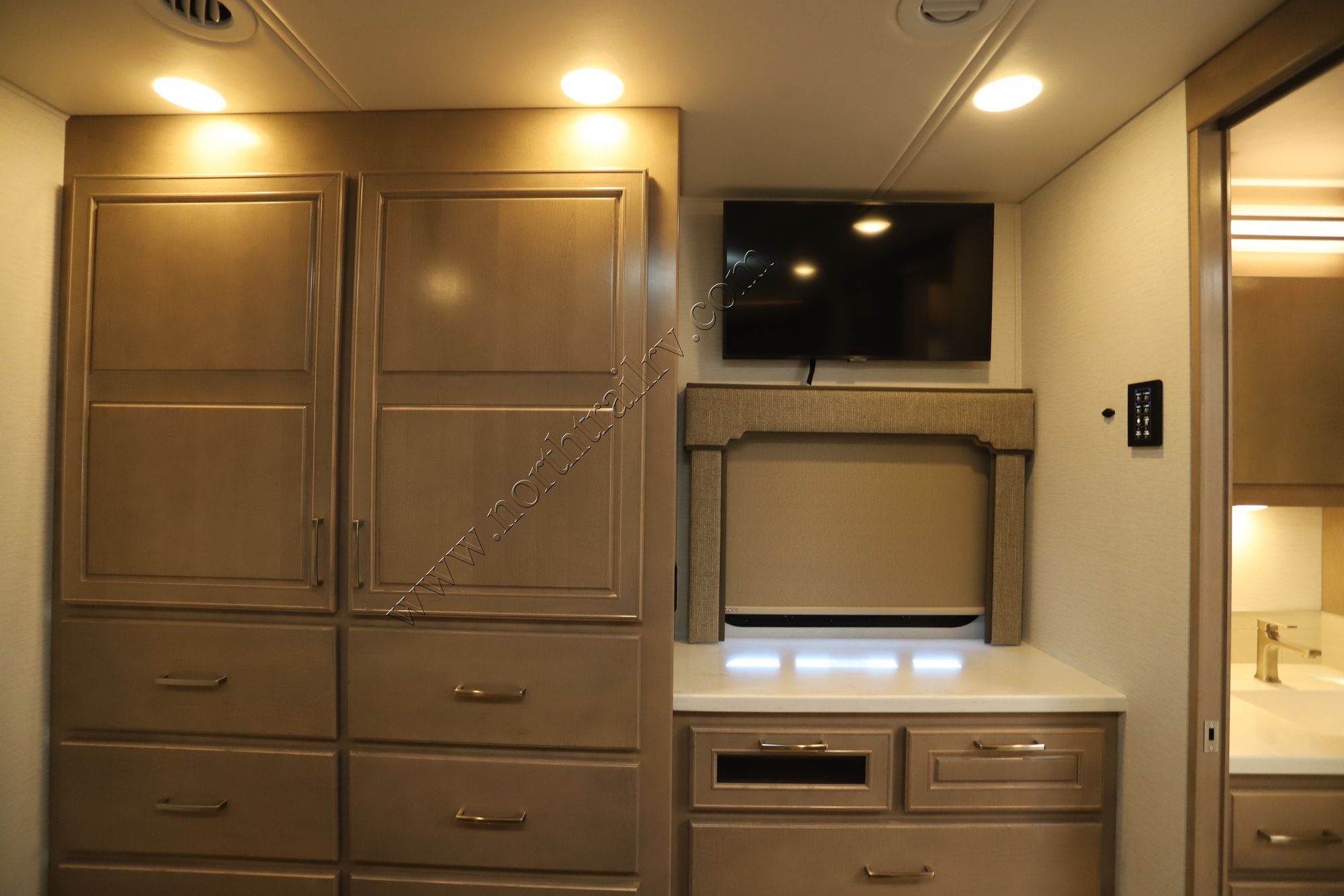 New 2025 Renegade Rv Verona Le 40LTS Super C  For Sale