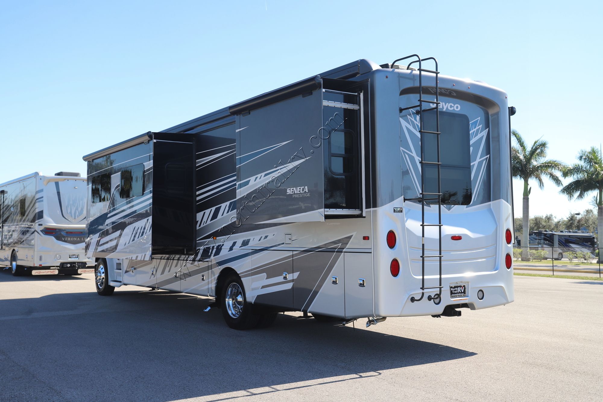 New 2025 Jayco Seneca Prestige 37M Super C  For Sale