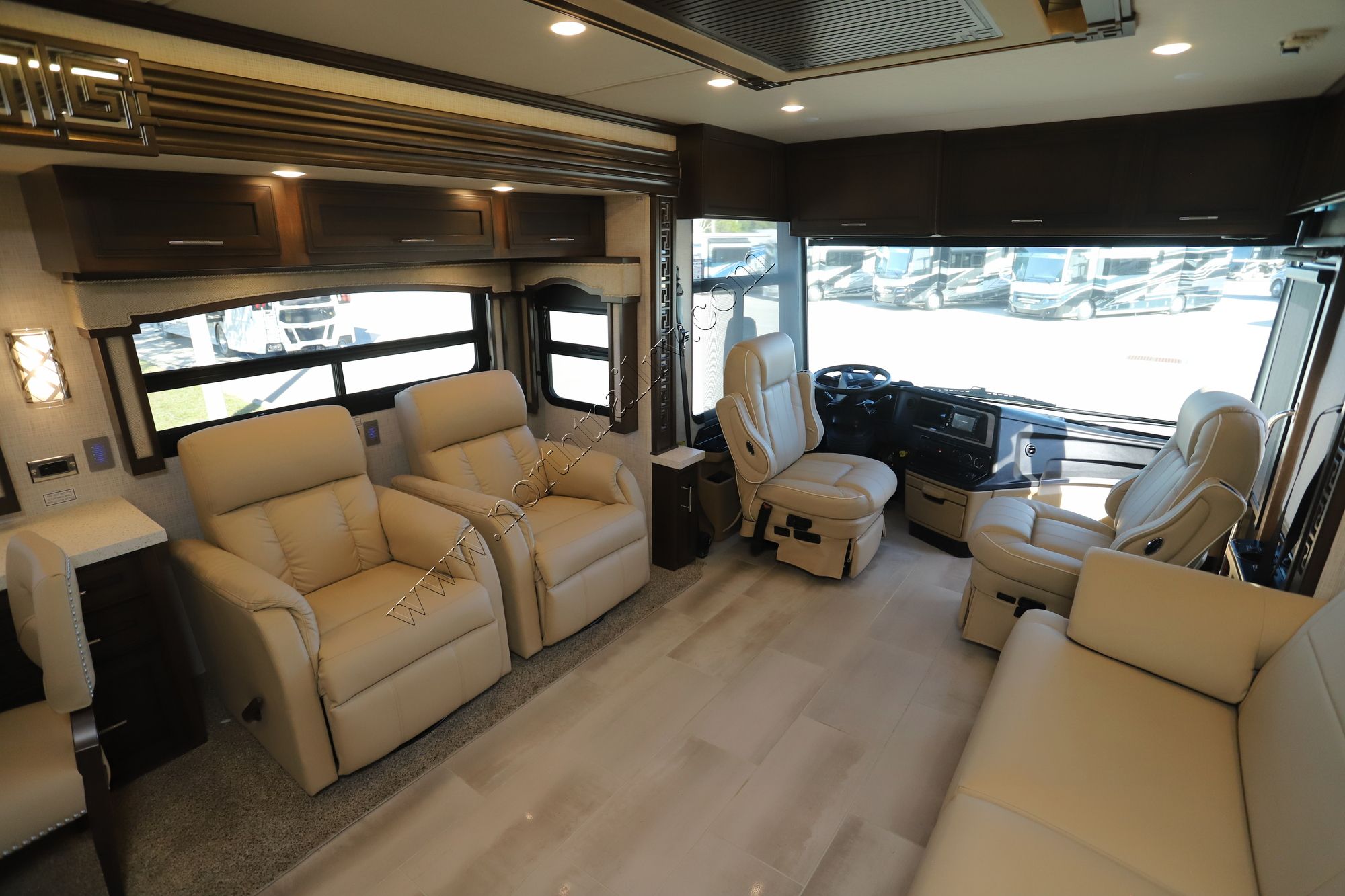 Used 2020 Newmar Ventana 3717 Class A  For Sale